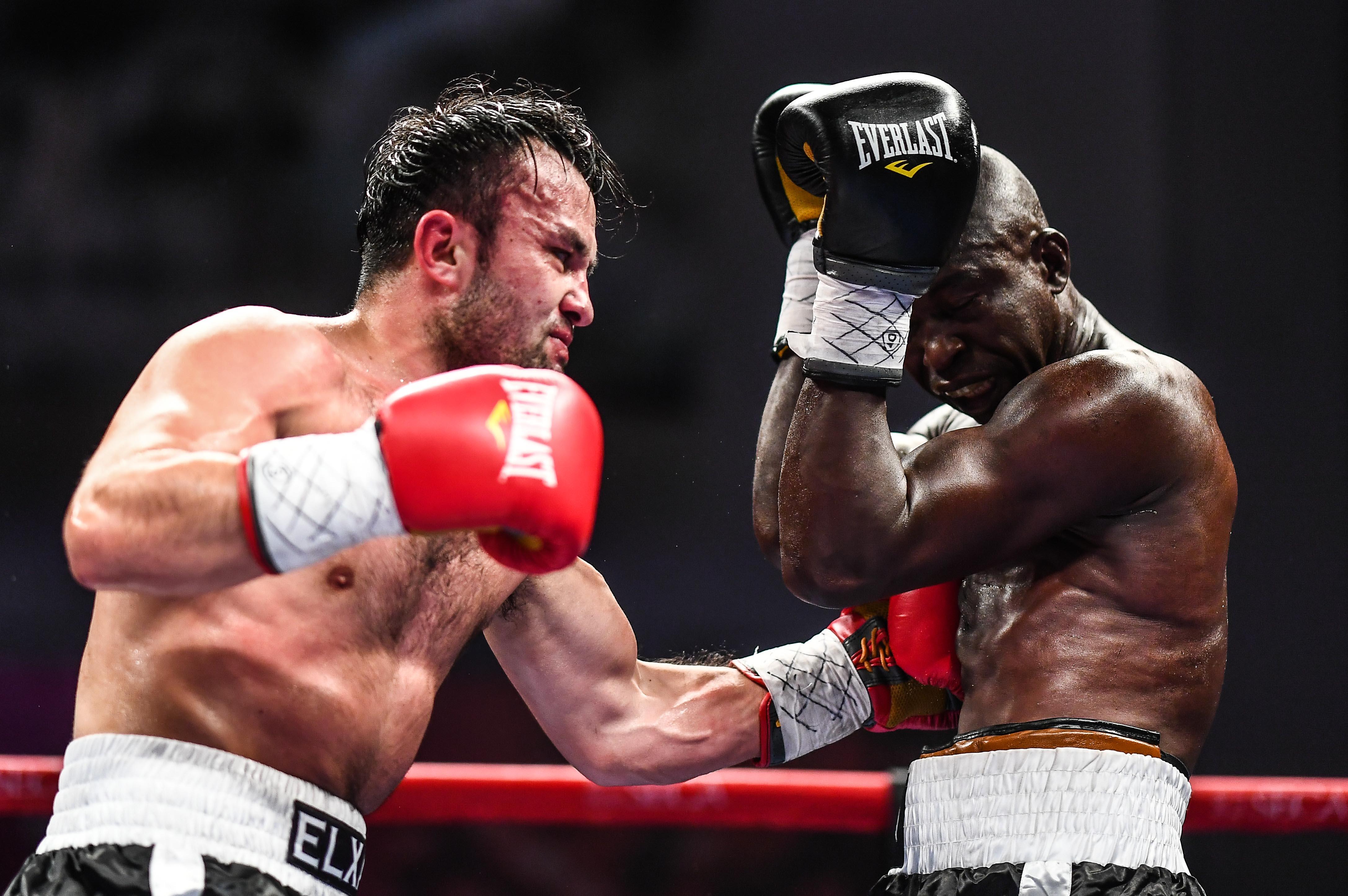 包含非洲球员壮志凌云赢得全球西非洲锦标赛头衔的词条 包含非洲球员壮志凌云赢得全球西非洲锦标赛头衔的词条