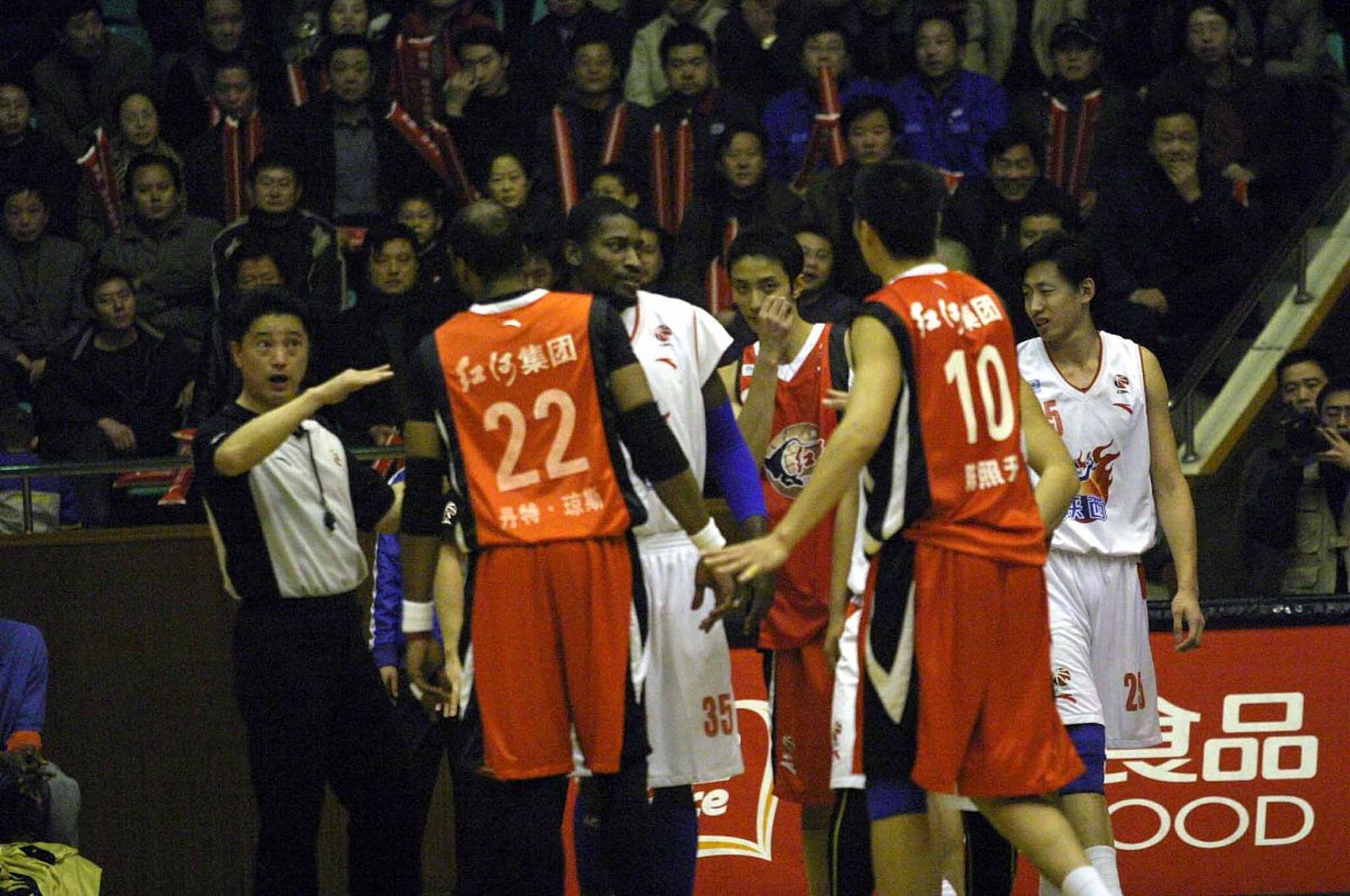 山西队逆转广东队,实现突破 山西队逆转广东队,实现突破