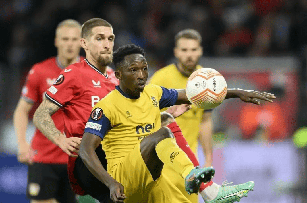 世俱杯冠军-阿贾克斯晋级引发热议备受期待,球队备战的简单介绍