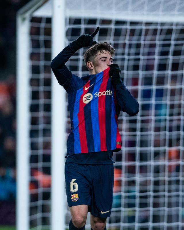 西尔维奥打入制胜球,巴塞罗那继续领跑积分榜 西尔维奥打入制胜球,巴塞罗那继续领跑积分榜