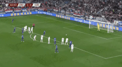 世俱杯分组-比利时主场大胜冰岛,欧预赛积分榜上依然领先位置