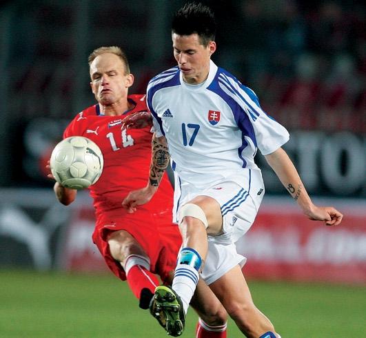 斯洛伐克队不敌强敌,难堪失败 斯洛伐克队不敌强敌,难堪失败