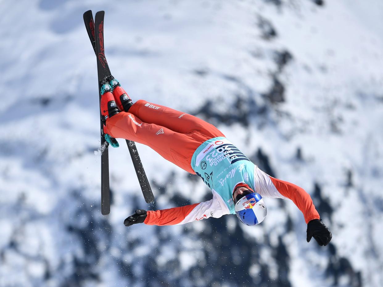 法国滑雪选手在冬季运动会上突围 法国滑雪选手在冬季运动会上突围