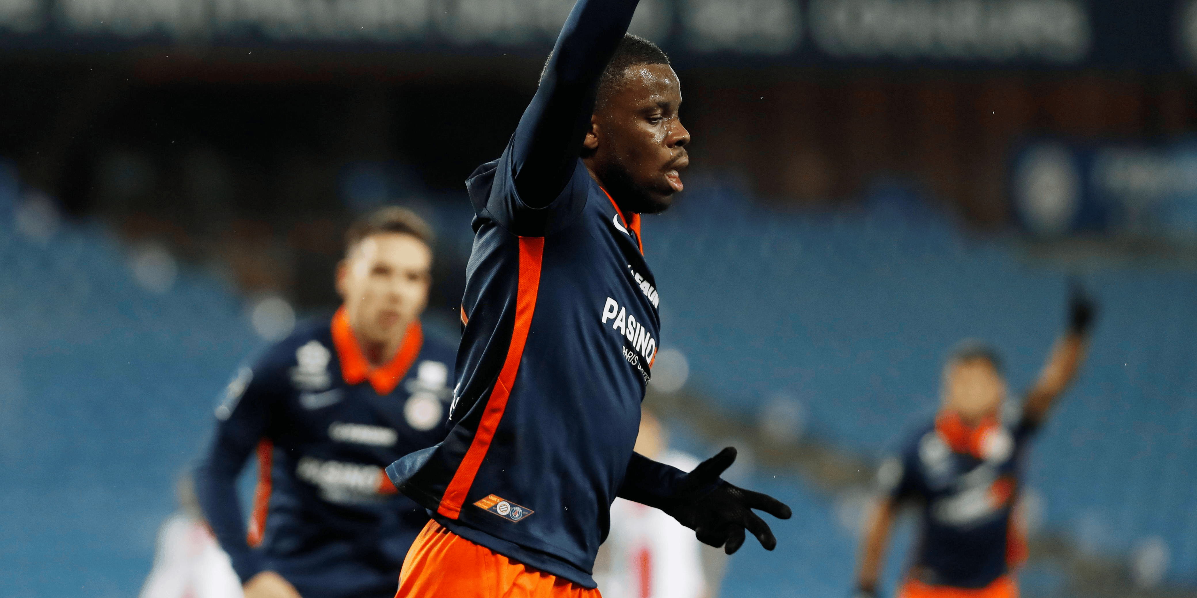 世俱杯直播-南特球员被罚下场,影响比赛走势的简单介绍