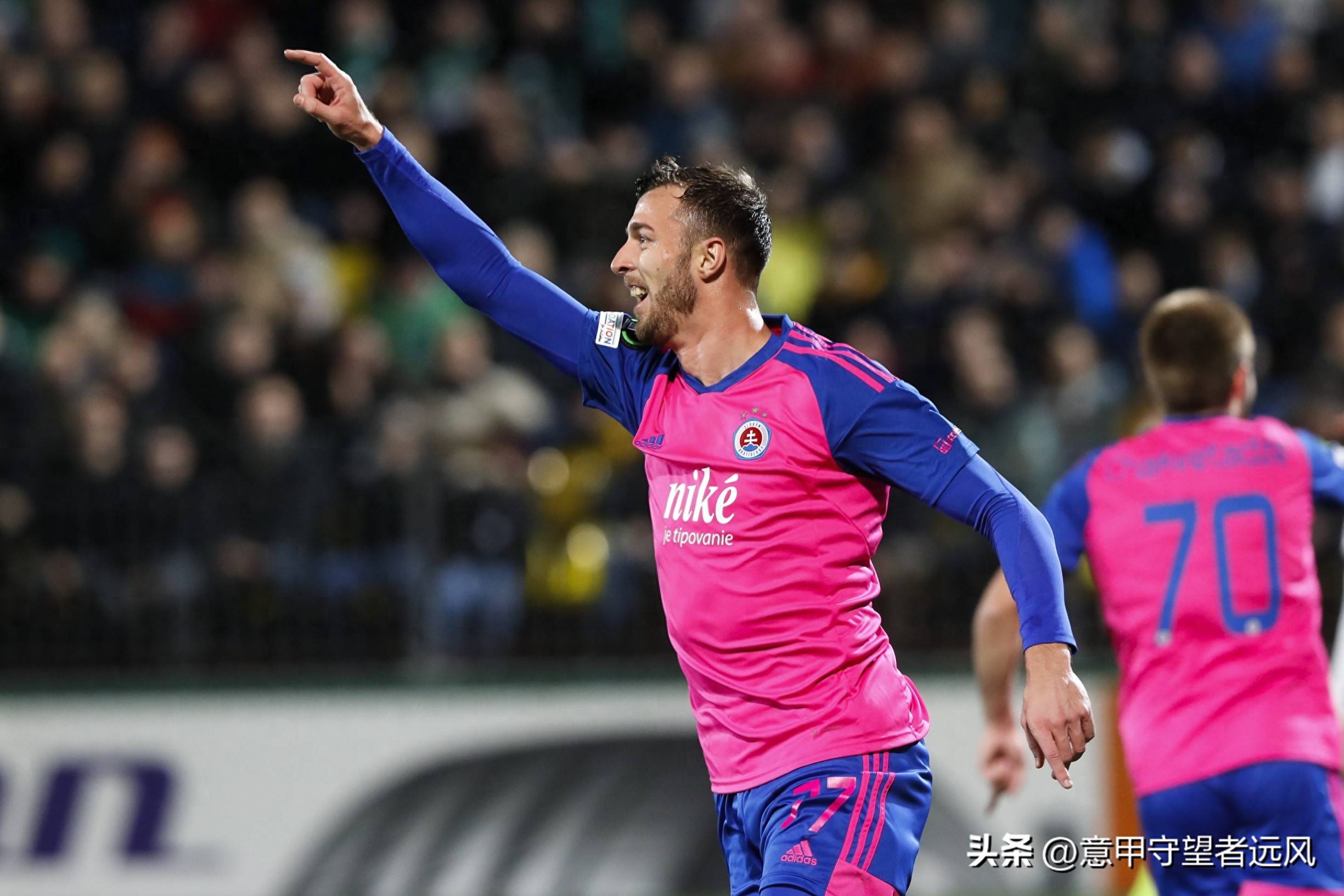 鹿岛鹿角遭遇窘迫,提前出局亚冠赛场 鹿岛鹿角遭遇窘迫,提前出局亚冠赛场