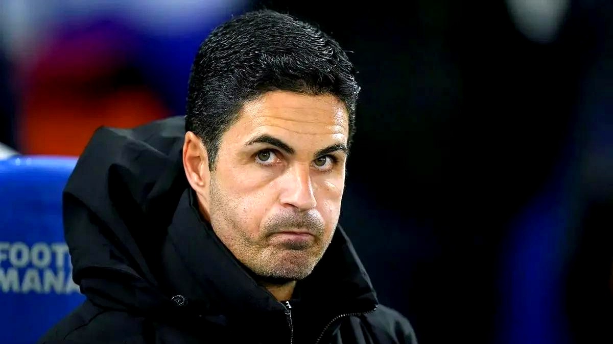 世俱杯决赛-包含阿森纳主教练因战术问题受批,球队保级压力大增的词条