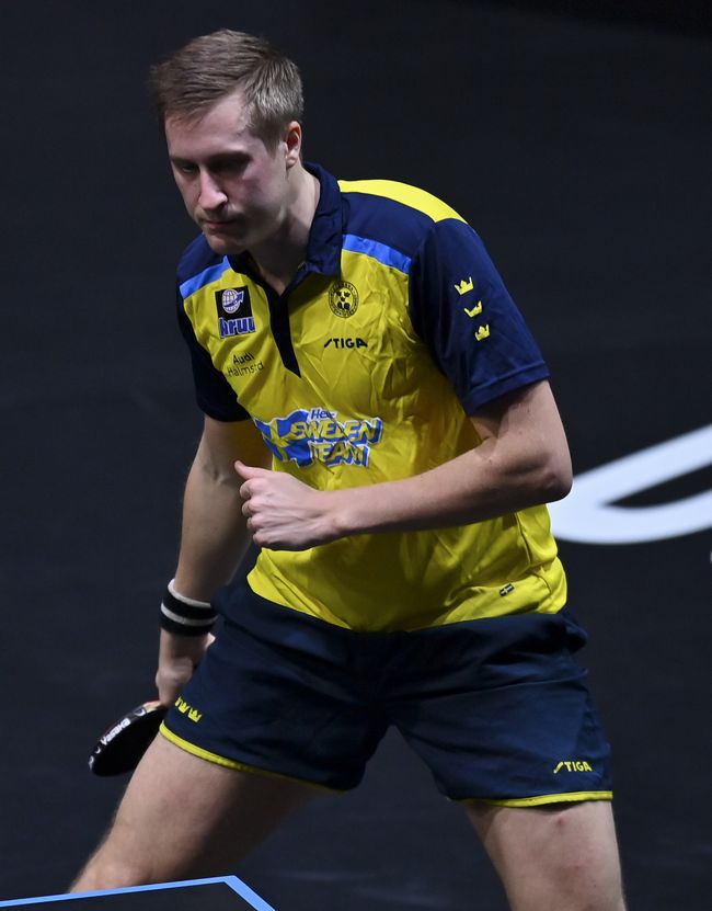 EG力克DK,Canyon打出惊人五杀强强对话八强赛,锁定晋级资格的简单介绍 EG力克DK,Canyon打出惊人五杀强强对话八强赛,锁定晋级资格的简单介绍