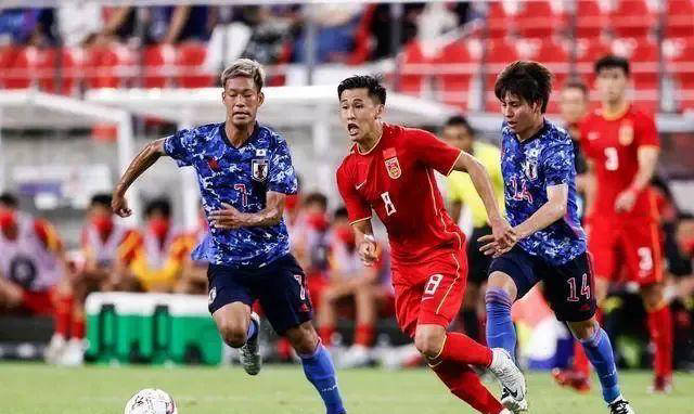 国内足球联赛战火降临,球队实力碾压的简单介绍 国内足球联赛战火降临,球队实力碾压的简单介绍